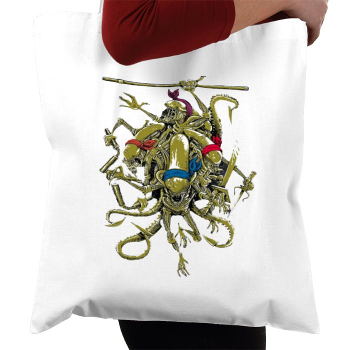 Aliens & Teenage Mutant Ninja Turtles - Teenage Mutant Xenomorph Ninja's Tote Bag