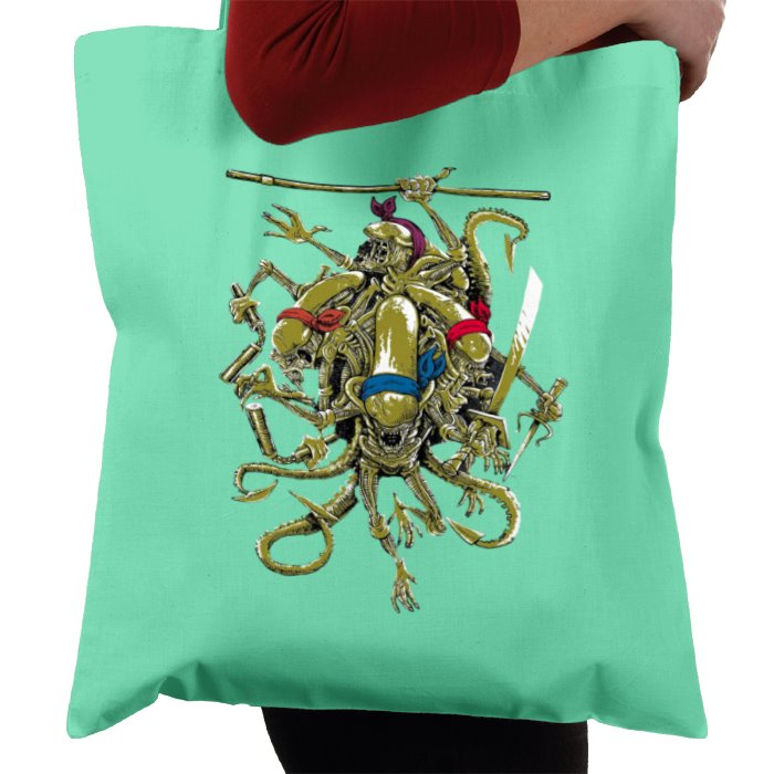 Aliens & Teenage Mutant Ninja Turtles - Teenage Mutant Xenomorph Ninja's Tote Bag